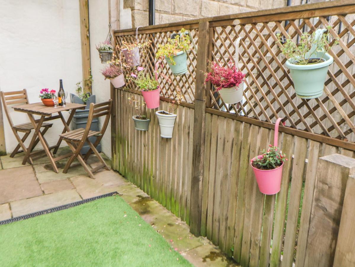 Ardeevin Cottage バクストン エクステリア 写真