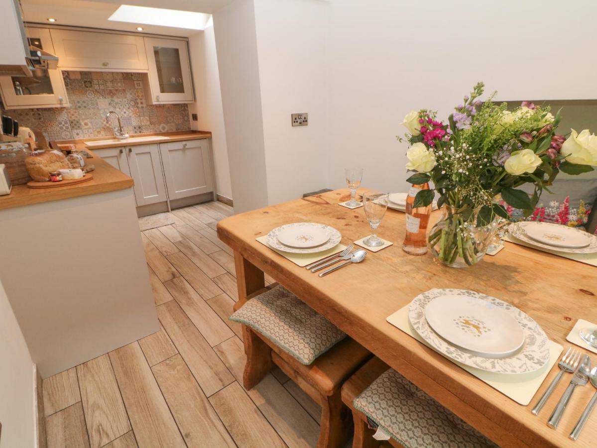 Ardeevin Cottage バクストン エクステリア 写真